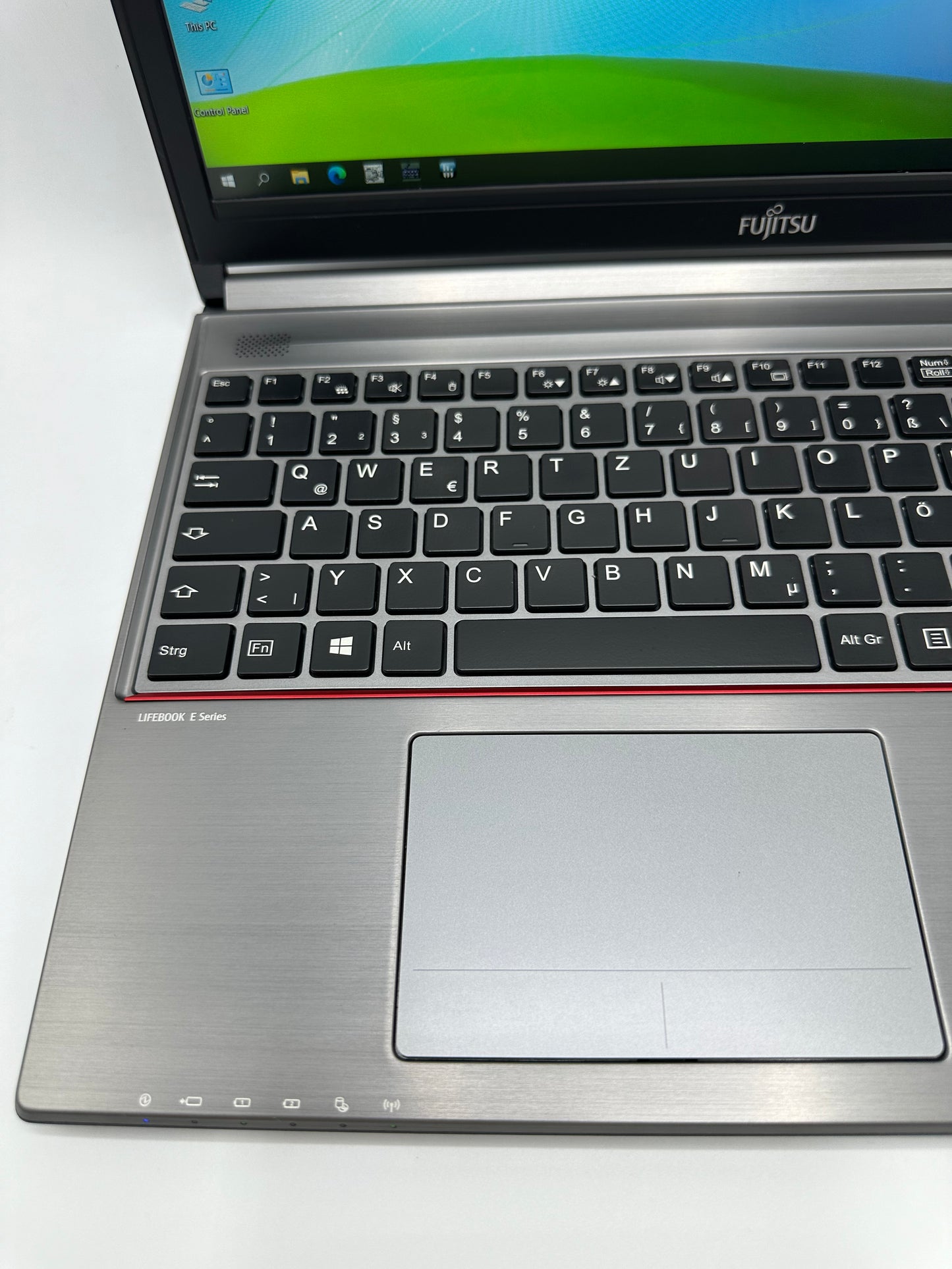 FUJITSU LIFEBOOK E756